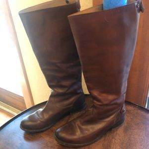 Size 7 1/2 brown Frye women’s riding boots